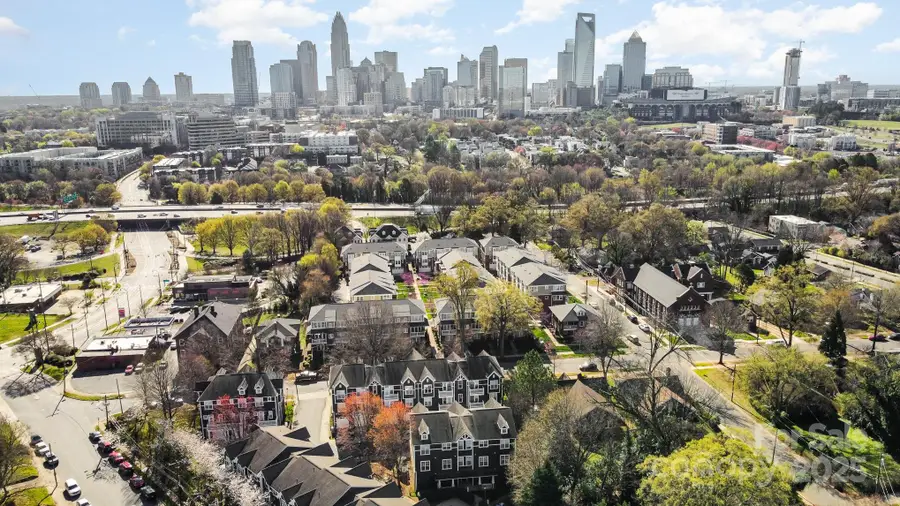 1525 Walnut View Drive, Charlotte, NC 28208 - Image #2