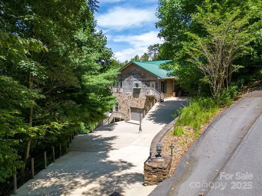 499 Unvdatlvi Court, Brevard, NC 28712 - Image #3