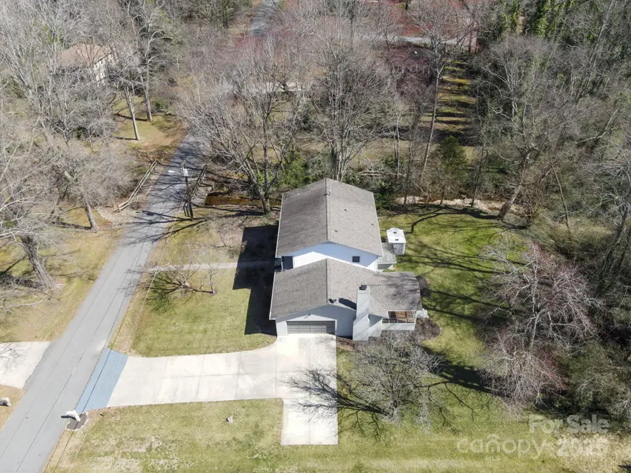 306 7th Street Place Ne, Conover, NC 28613 - Image #2