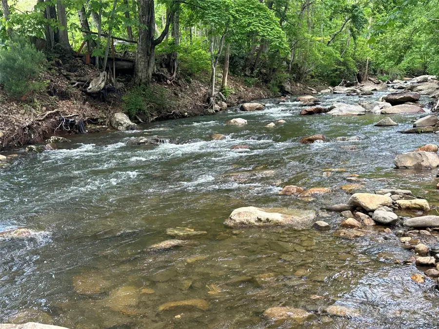 000 Pumpkin Patch Road, Bakersville, NC 28705 - Image #2