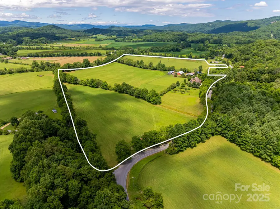 280 Walnut Hollow Road, Brevard, NC 28712 - Image #2