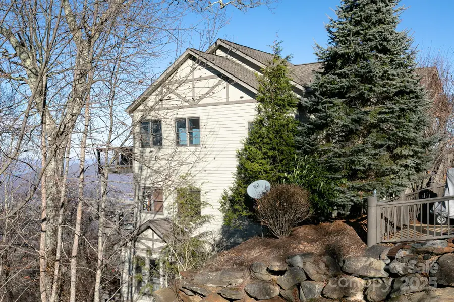 30 Club Villa Court #B/3, Burnsville, NC 28714 - Image #3