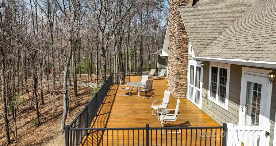 181 Abbey Road, McGrady, NC 28649 - Image #3