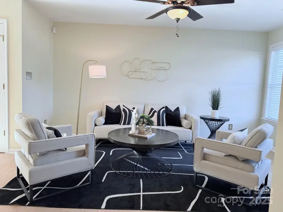 6635 Vlosi Drive, Charlotte, NC 28226 - Image #2