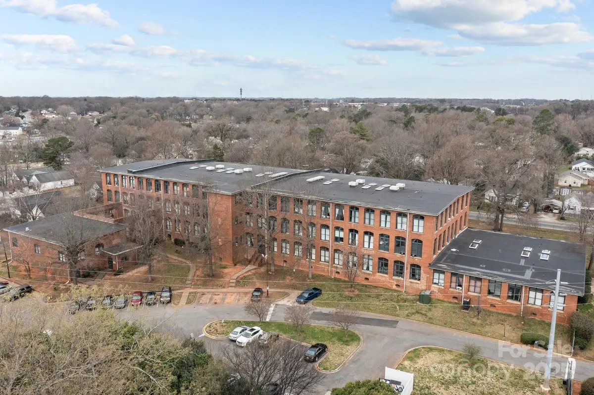 201 Hoskins Road S #124, Charlotte, NC 28208 - Image #1