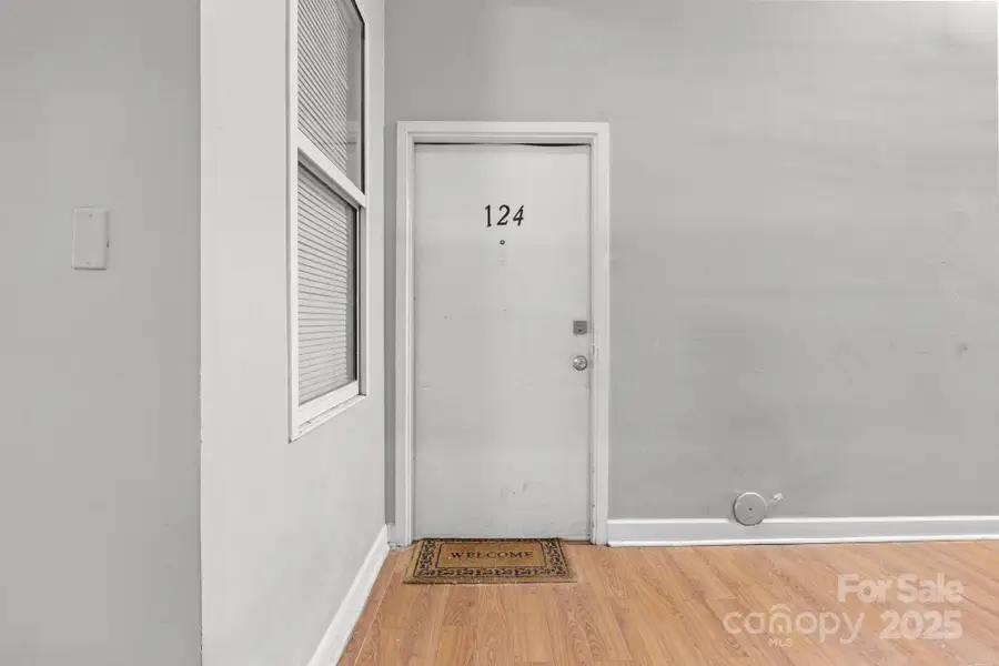 201 Hoskins Road S #124, Charlotte, NC 28208 - Image #3
