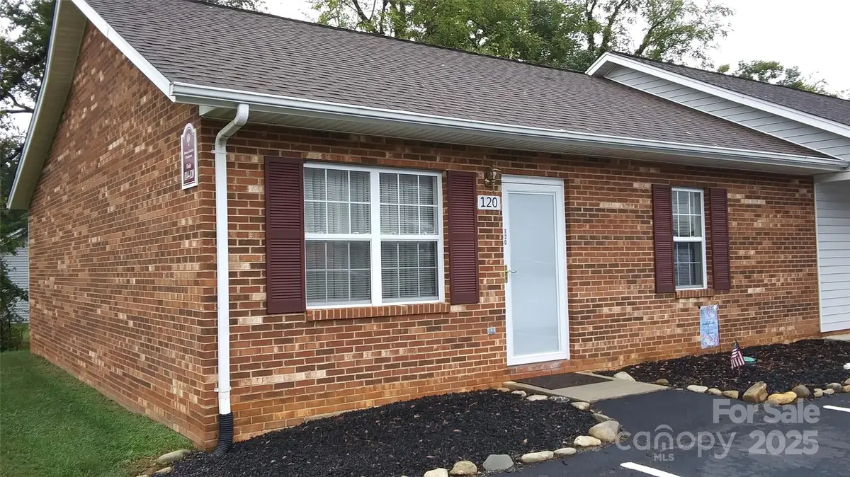 120 NW 24th Street Street Nw, Hickory, NC 28601 - #1