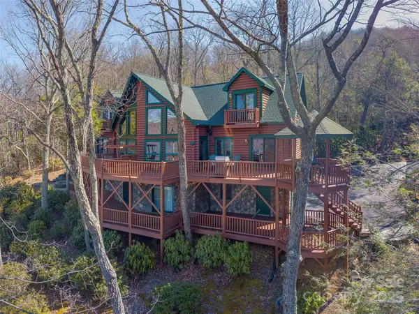 35 Falcon Crest Loop, Maggie Valley, NC 28751