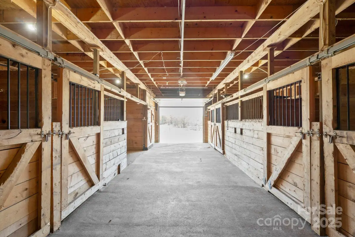 447 Willow Pond Lane, Hiddenite, NC 28636 - Image #1