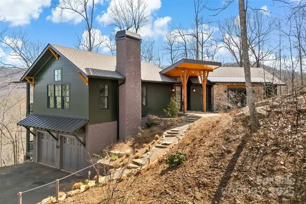 159 Settings Boulevard, Black Mountain, NC 28711