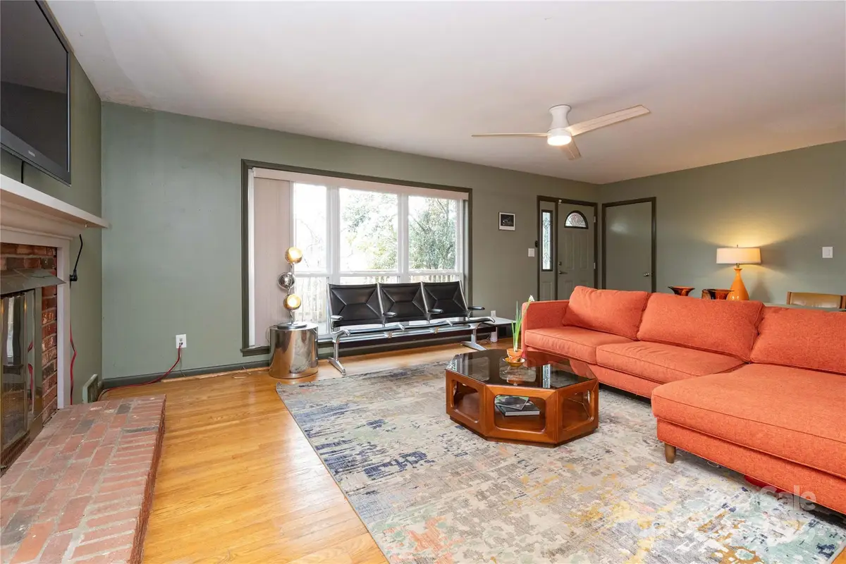 3 Quail Cove Road, Asheville, NC 28804 - Image #1