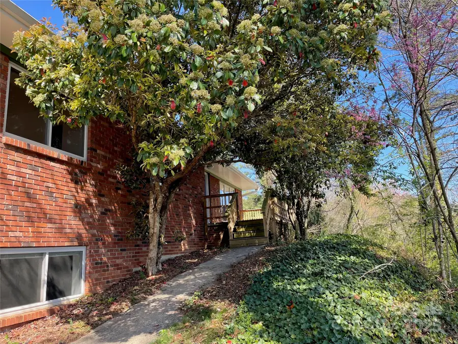 3 Quail Cove Road, Asheville, NC 28804 - Image #3