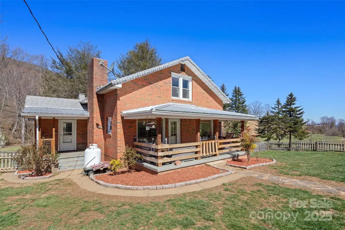 1383 Newfound Road, Leicester, NC 28748 - Image #1