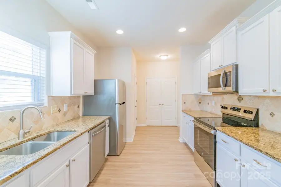 2009 Amos Oaks Lane, Charlotte, NC 28215 - Image #3