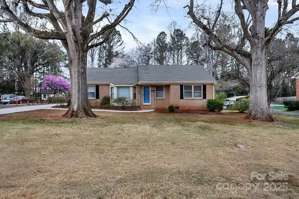 403 Hillcrest Drive, Huntersville, NC 28078