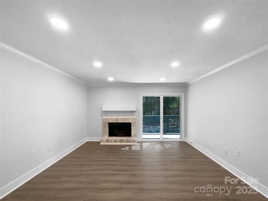 4936 Sardis Road #B, Charlotte, NC 28270 - Image #3