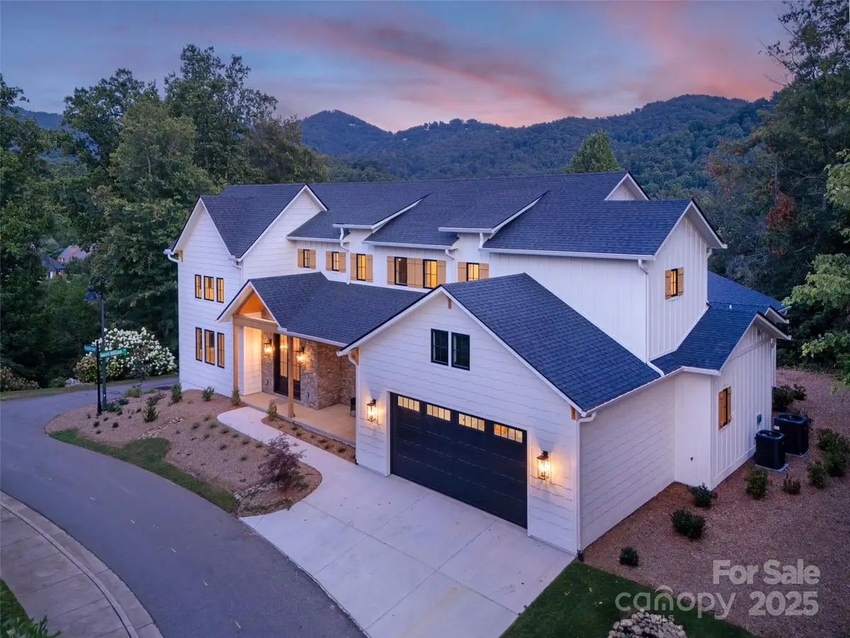 11 Magnolia View Trail, Asheville, NC 28804 - Image #1