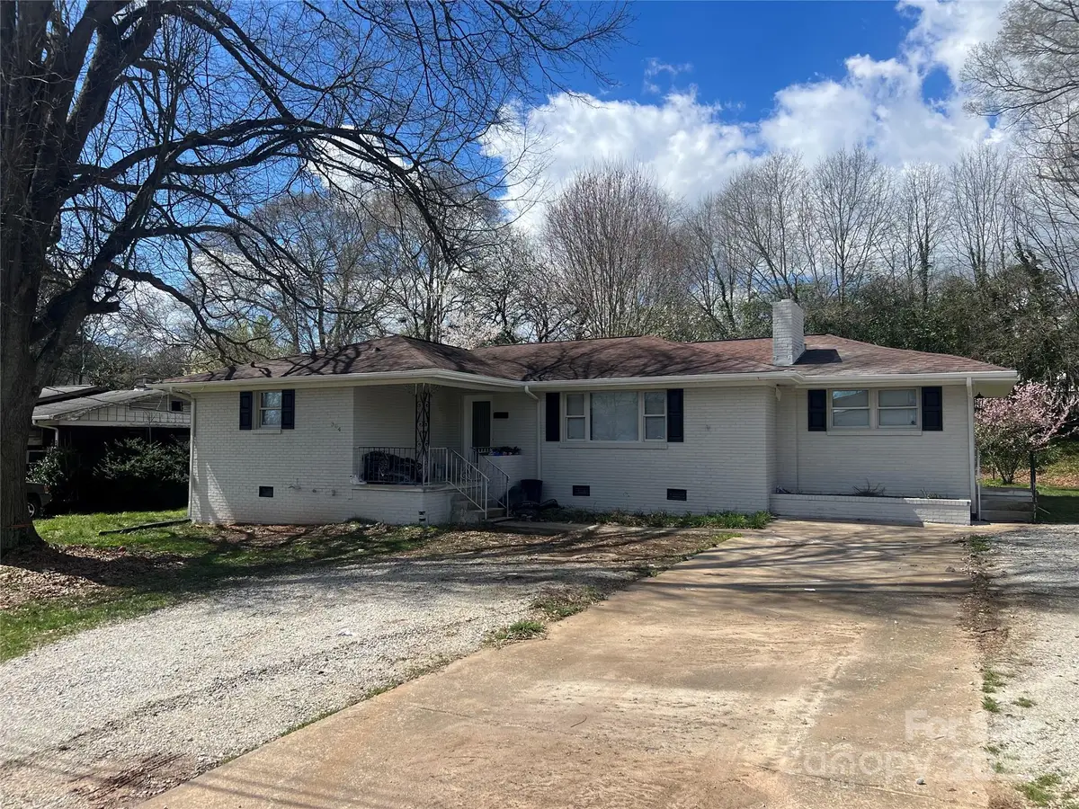 304 Westside Drive, Shelby, NC 28152 - Image #1