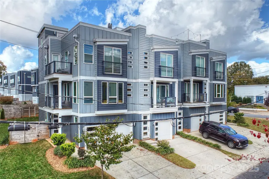 1651 Duckworth Avenue, Charlotte, NC 28208 - Image #2