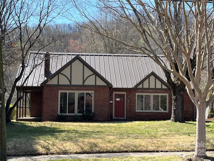 634 Rutherford Road S, Marion, NC 28752 - Image #2