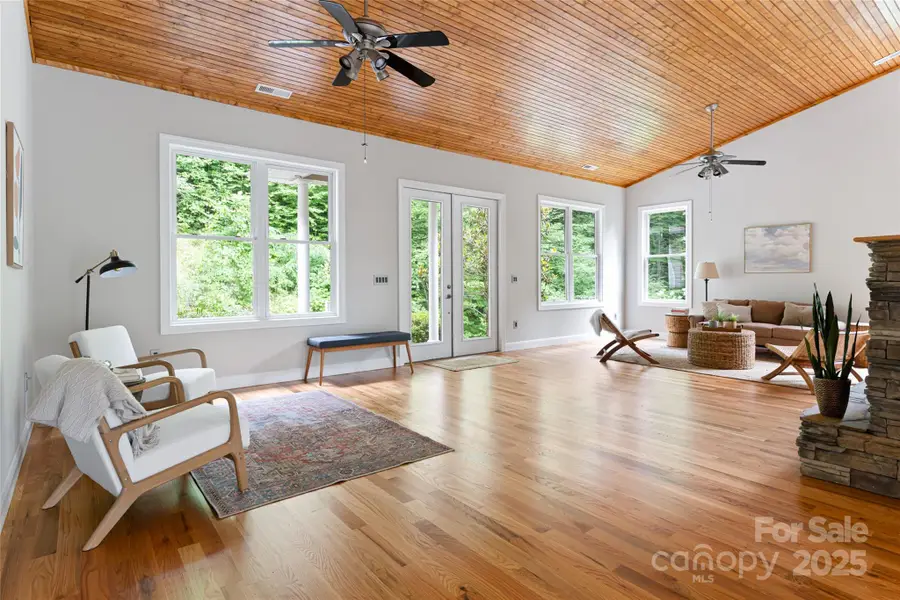 15 Falcon Crest Drive, Fairview, NC 28730 - Image #2