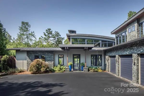 32 Brookline Drive, Asheville, NC 28803