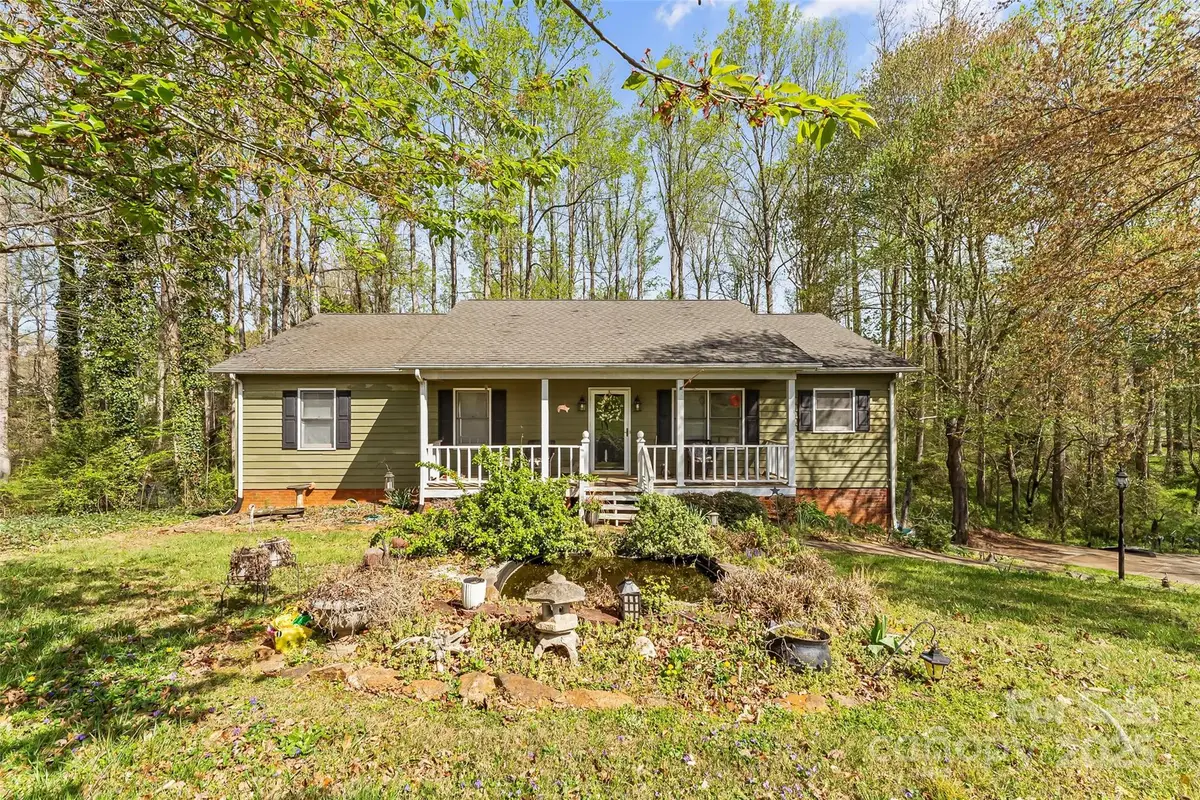 4896 Birch Circle, Hickory, NC 28602 - Image #1