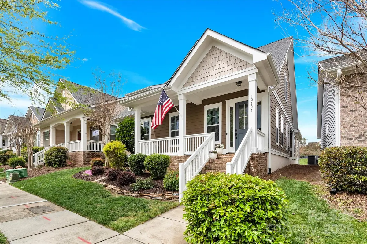 12424 Bradford Park Drive, Davidson, NC 28036 - Image #1