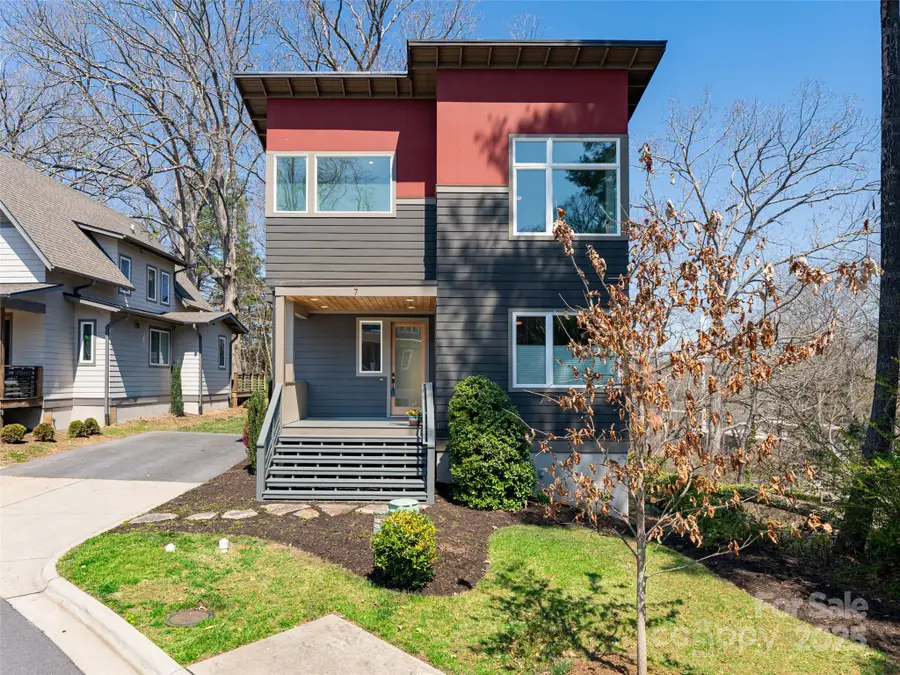 7 Mauricet Lane, Asheville, NC 28806 - Image #2