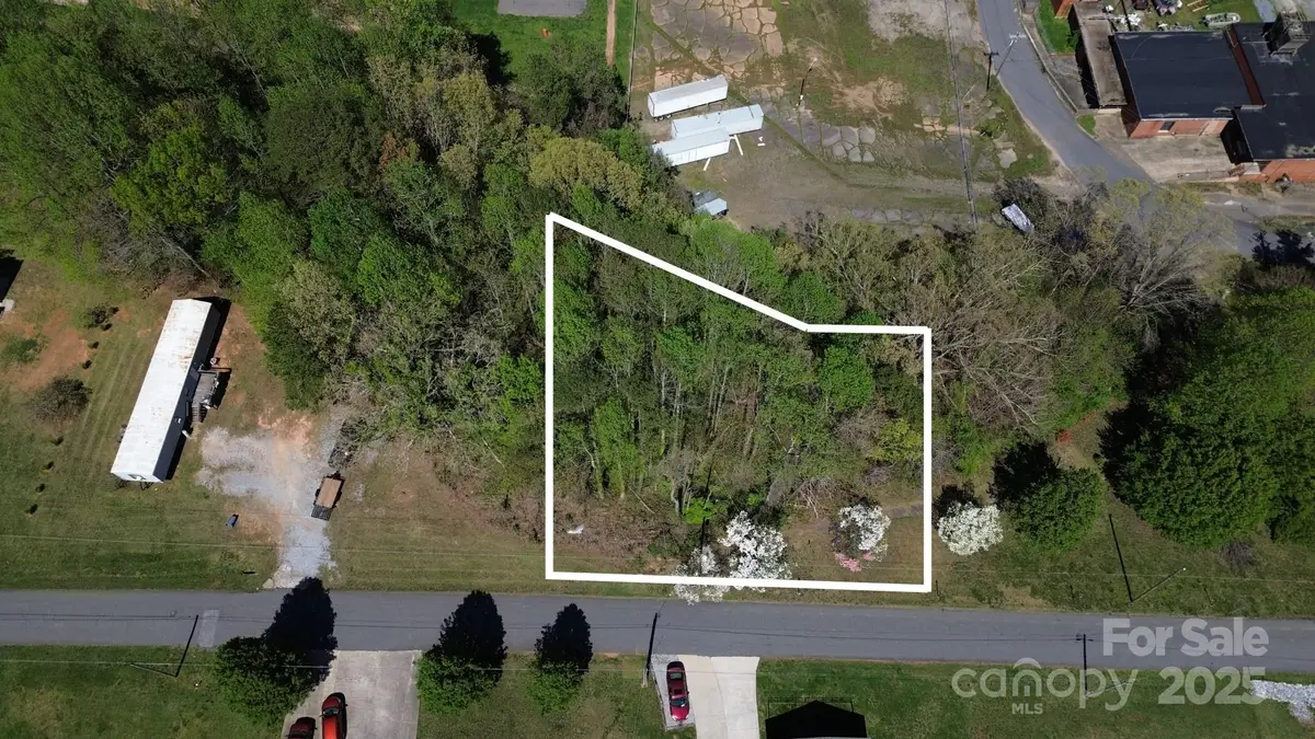 12 Hoyle Street #12, Marion, NC 28752 - Image #1