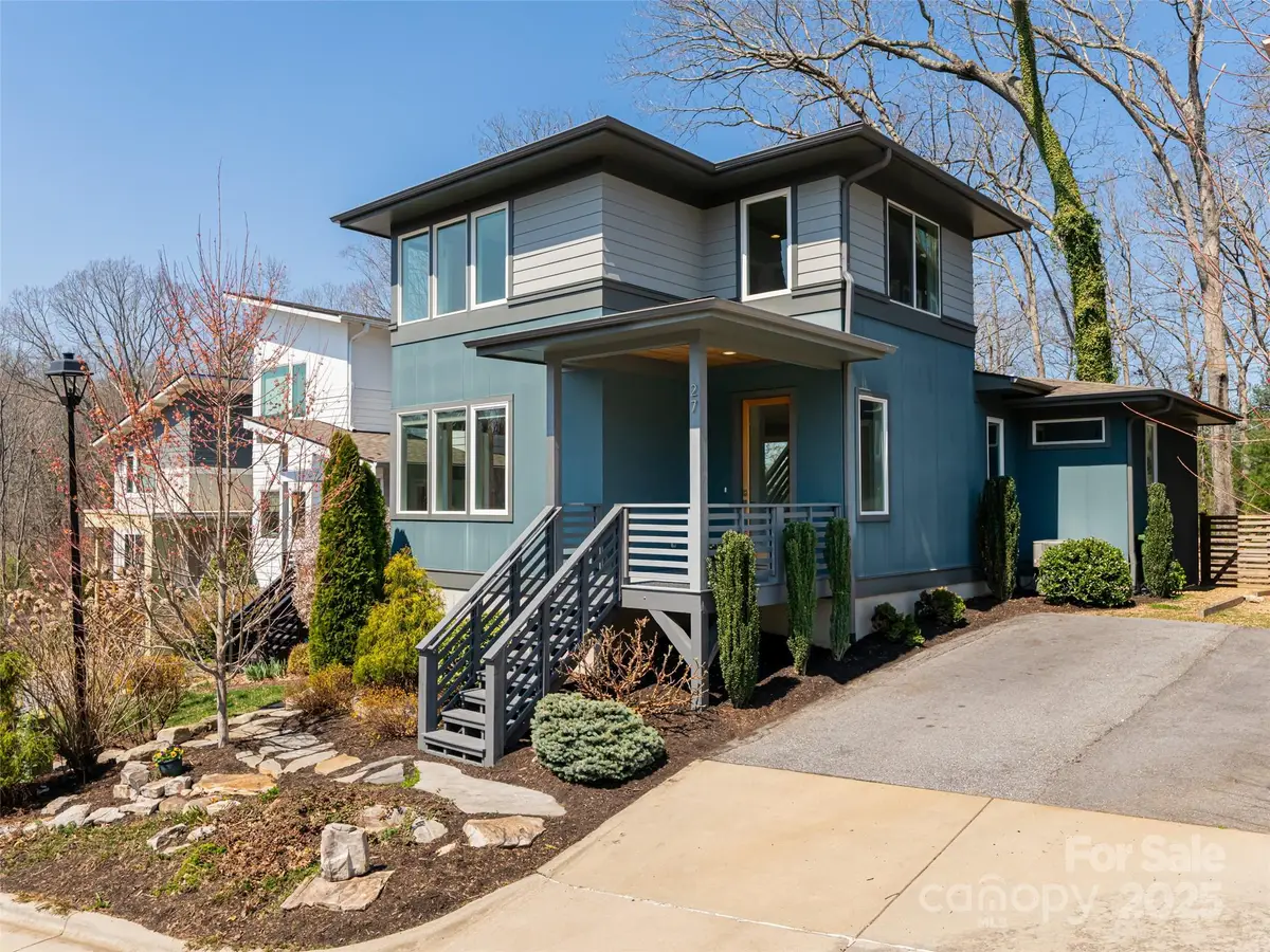 27 Mauricet Lane, Asheville, NC 28806 - Image #1