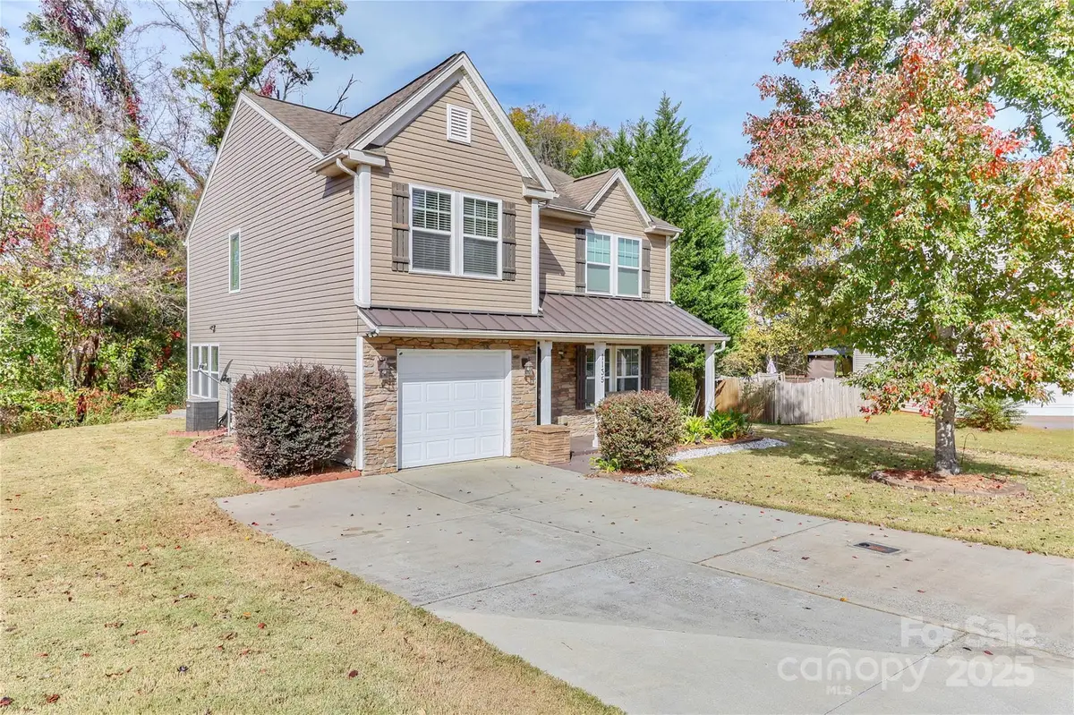 1135 Valley Street, Statesville, NC 28677 - Image #1