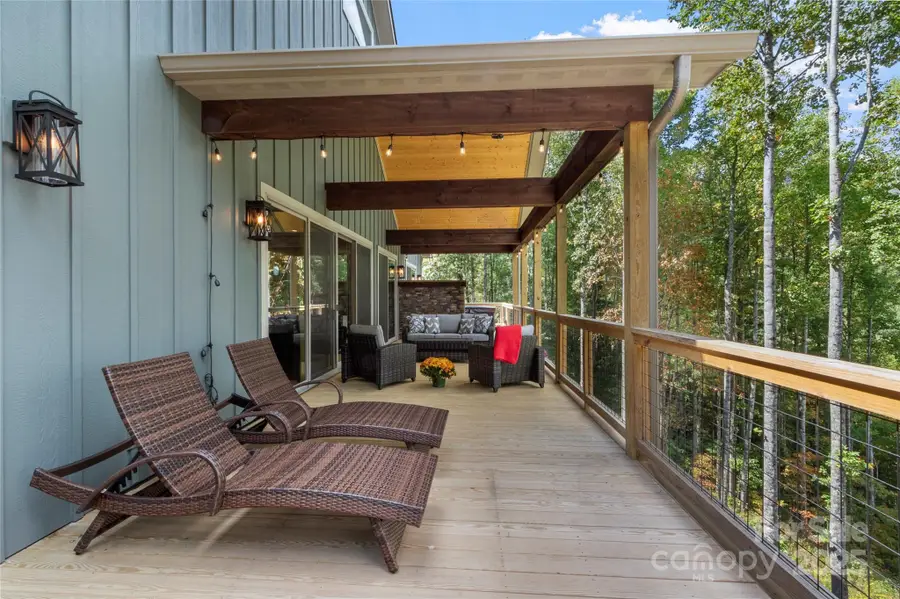 377 S Ridge Runner Road, Burnsville, NC 28714 - Image #3