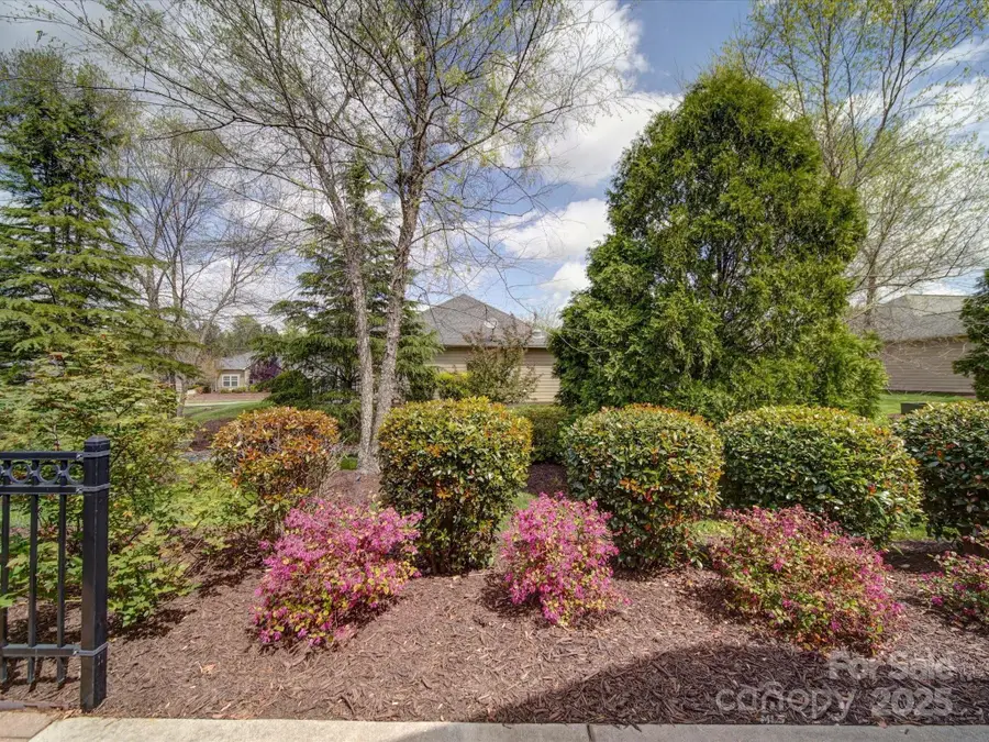 4754 Polo Gate Boulevard, Charlotte, NC 28216 - Image #3
