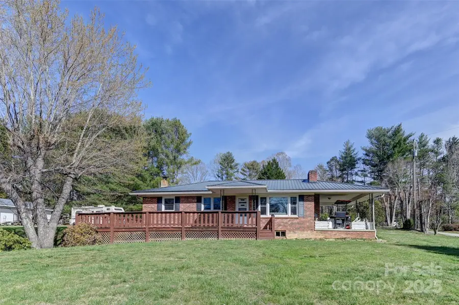 29 Delta Drive, Hendersonville, NC 28792 - Image #2