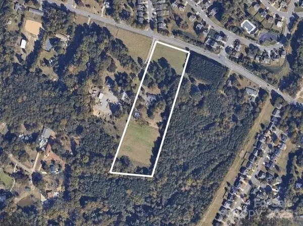 1422 Sunset Road, Charlotte, NC 28216