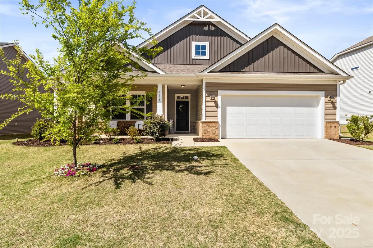 7633 Tanglewood Way, Denver, NC 28037 - Image #1