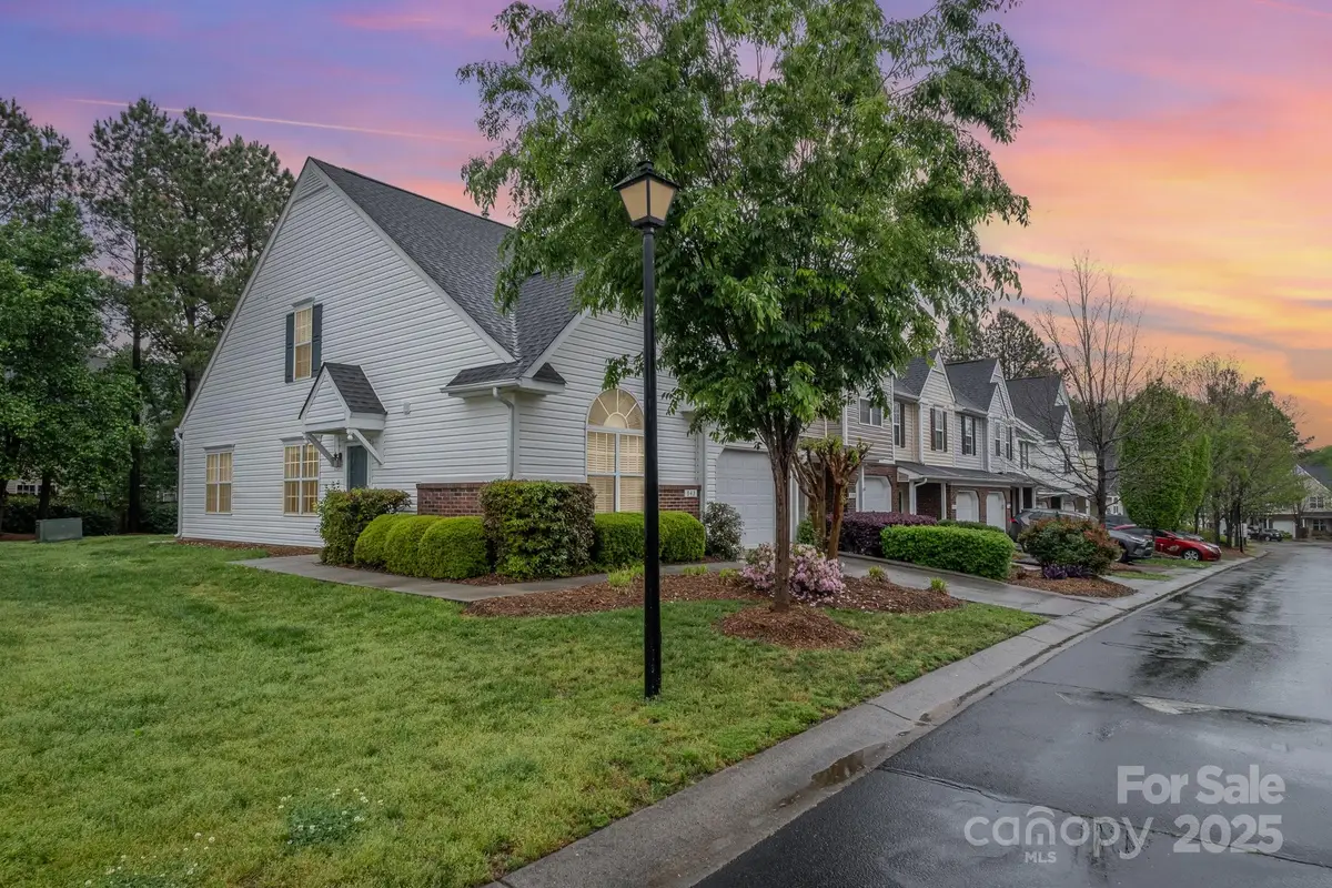 942 Pelican Bay Drive, Pineville, NC 28134 - Image #1