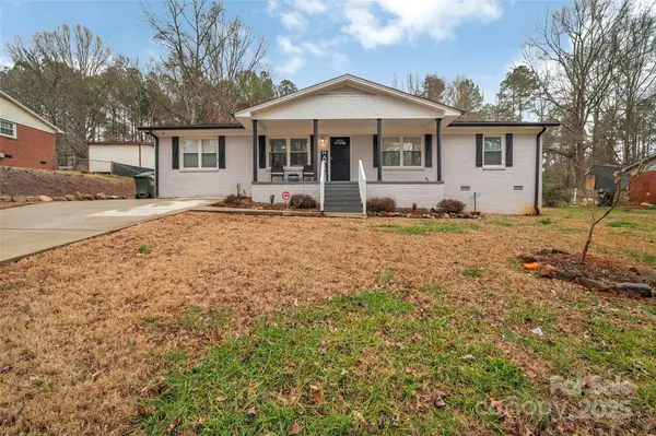 140 Wandering Lane, Bessemer City, NC 28016