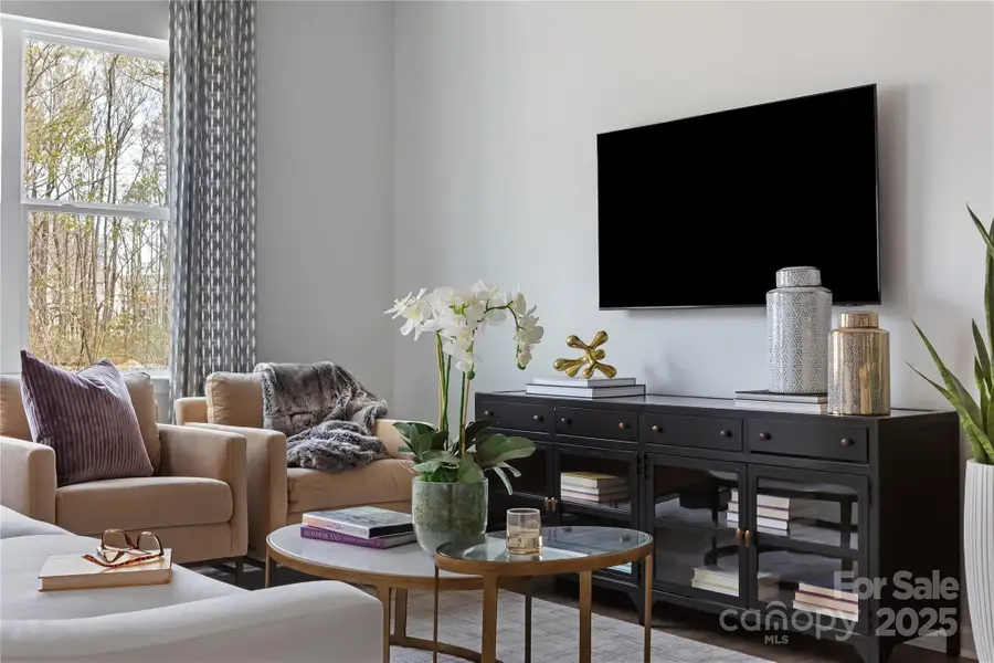 2108 Endeavor Run, Charlotte, NC 28269 - Image #2