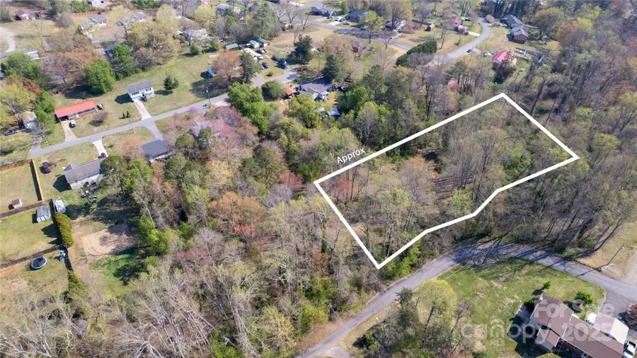 2145 14th Avenue Place Sw #3, Hickory, NC 28602 - Image #2