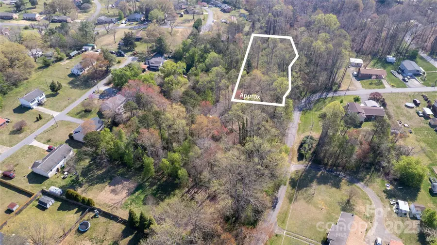 2145 14th Avenue Place Sw #3, Hickory, NC 28602 - Image #3