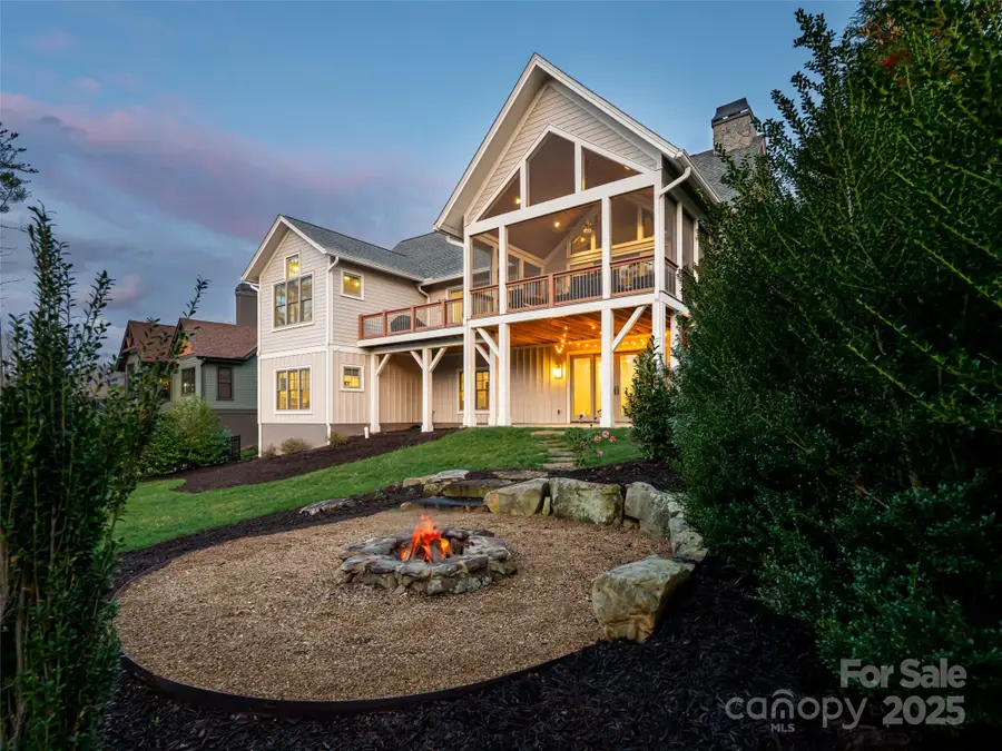 48 Hallett Court, Asheville, NC 28803 - Image #2