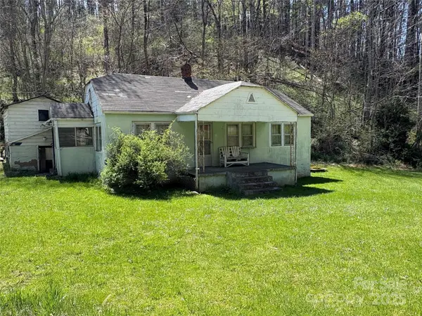 8951 Us 25/70 Highway, Marshall, NC 28753