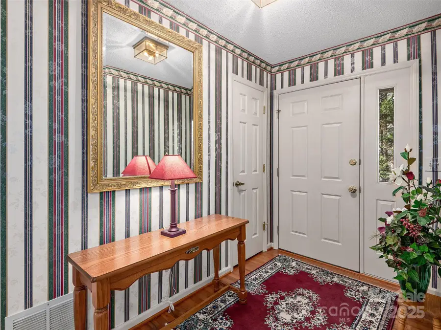 525 Maren Court, Hendersonville, NC 28739 - Image #3