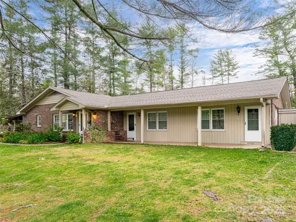 621 Price Road, Hendersonville, NC 28739