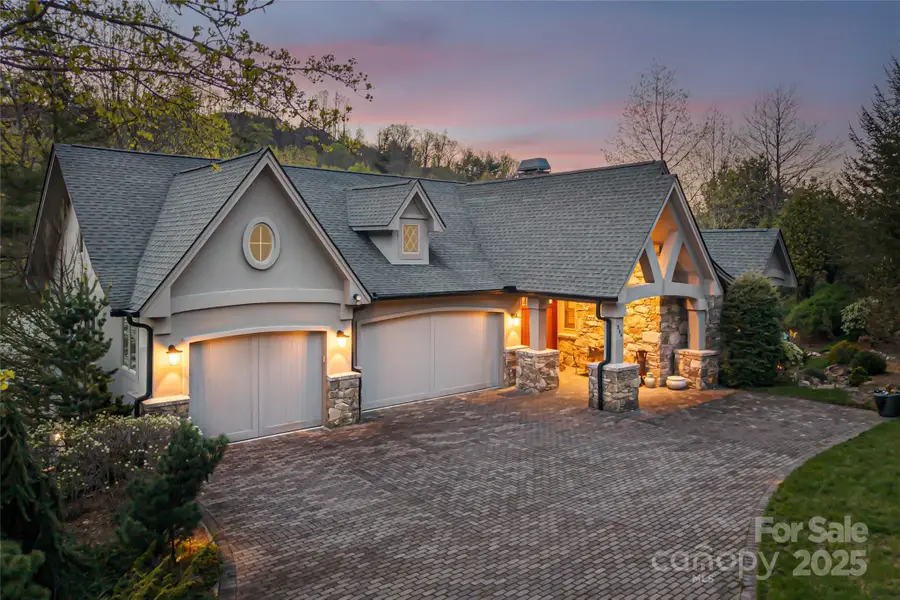 256 Senator Reynolds Road, Asheville, NC 28804 - Image #2