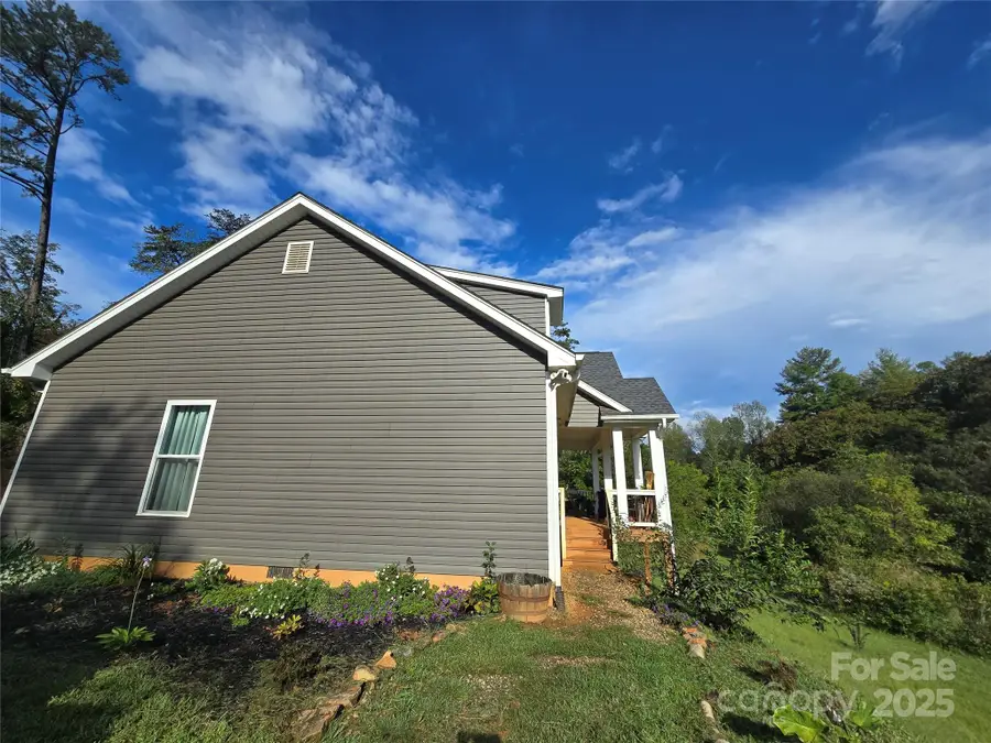 19 Higgins Road, Weaverville, NC 28787 - Image #2
