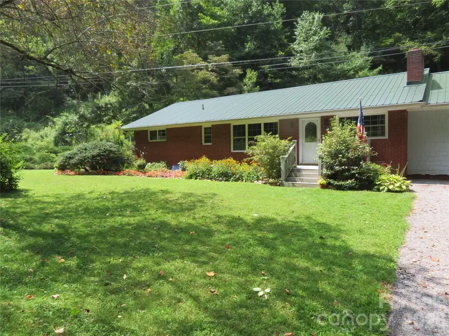 3829 Coxes Creek Road, Burnsville, NC 28714 - #3
