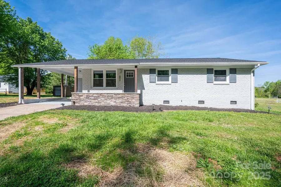 692 S Pink Street, Cherryville, NC 28021 - Image #3